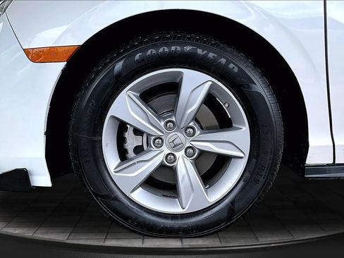Used 2024 Honda Odyssey EX image 29