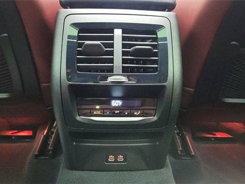 Used 2025 BMW X4 xDrive30i image 40