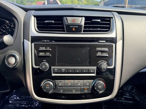 Used 2018 Nissan Altima 2.5 SR FWD image 21