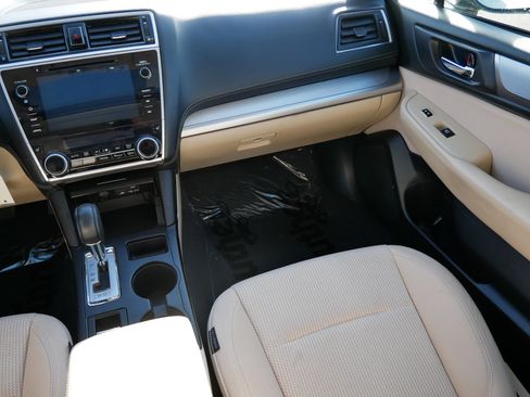 Used 2019 Subaru Outback 2.5i Premium w/ Popular Package #2 image 11