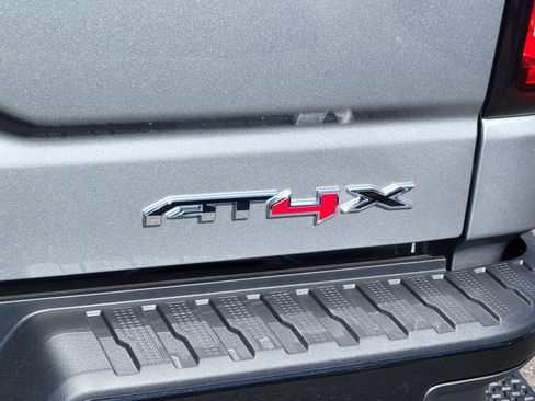 New 2026 GMC Sierra 1500 AT4X image 9