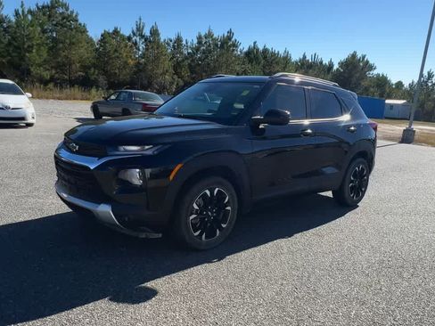 Used 2023 Chevrolet TrailBlazer LT w/ Convenience Package image 4