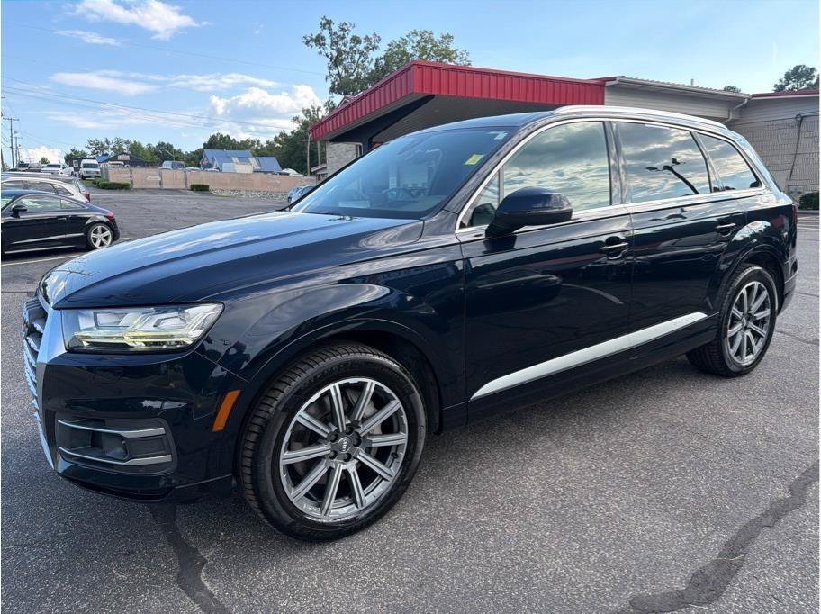 Used 2017 Audi Q7 3.0T Prestige AWD/4WD image 3