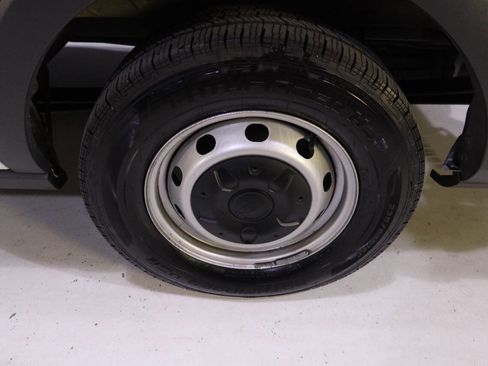 Used 2016 Ford Transit 350 XL image 33