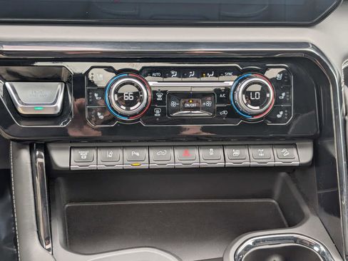 Certified 2024 GMC Sierra 2500 AT4X image 29