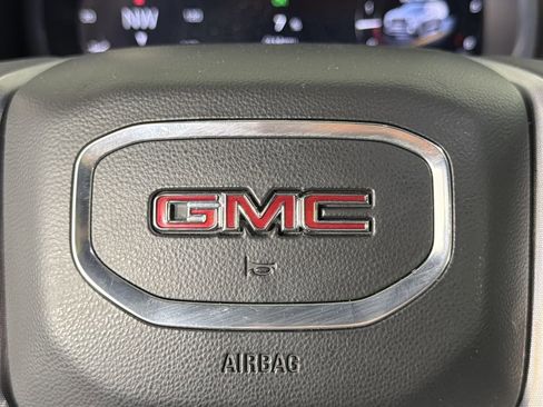 Used 2022 GMC Yukon SLT w/ SLT Premium Package image 25