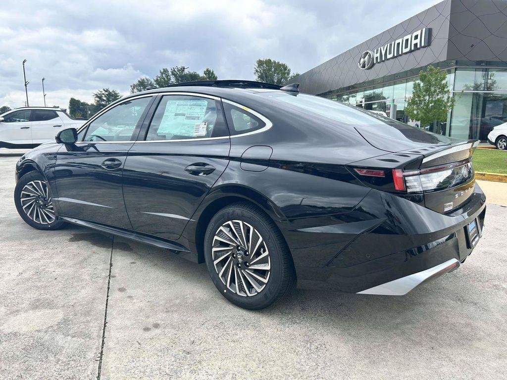 New 2026 Hyundai Sonata Limited FWD image 30