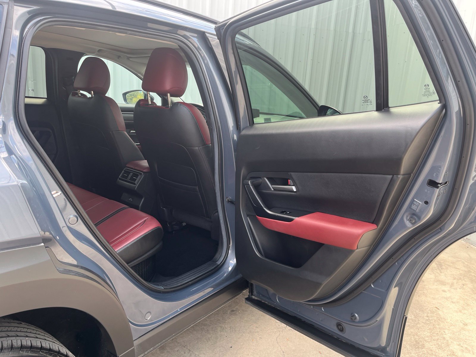 Certified 2025 MAZDA CX-50 AWD 2.5 Hybrid w/ Premium Pkg image 15