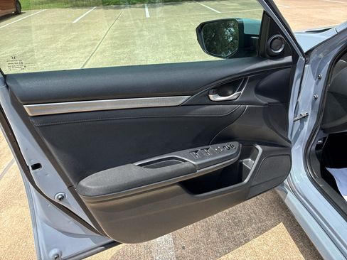 Used 2018 Honda Civic EX image 22