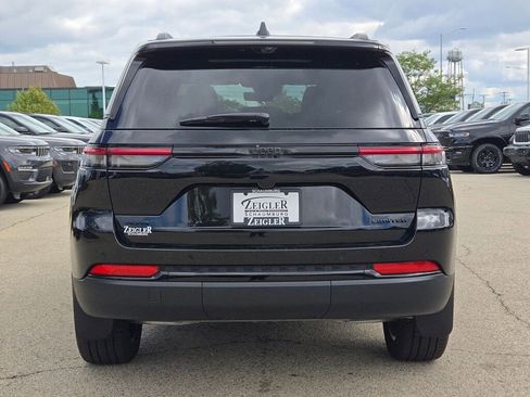 New 2025 Jeep Grand Cherokee Limited w/ Luxury Tech Group II image 14