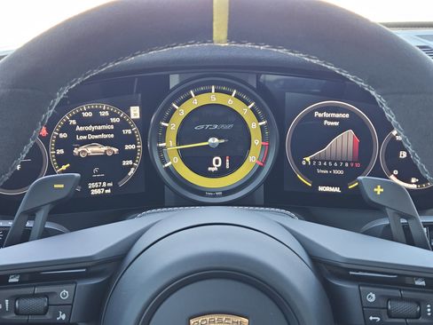 Certified 2025 Porsche 911 GT3 RS image 16