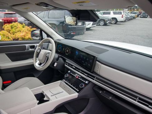 Used 2026 Hyundai Santa Fe SEL FWD image 19