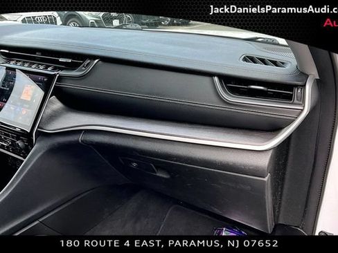 Used 2021 Jeep Grand Cherokee L Limited AWD/4WD image 13