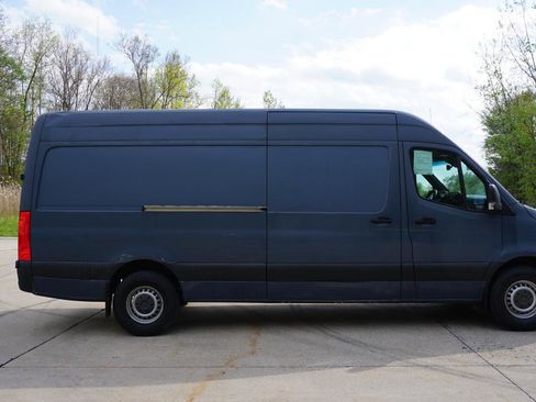 Used 2019 Mercedes-Benz Sprinter 170 image 6