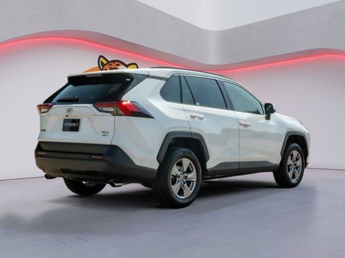 Used 2025 Toyota RAV4 XLE AWD/4WD image 6