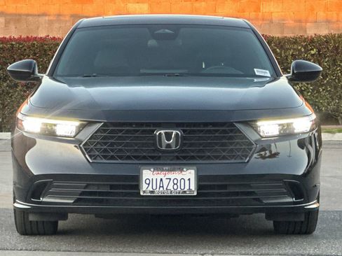 Used 2025 Honda Accord Sport image 9