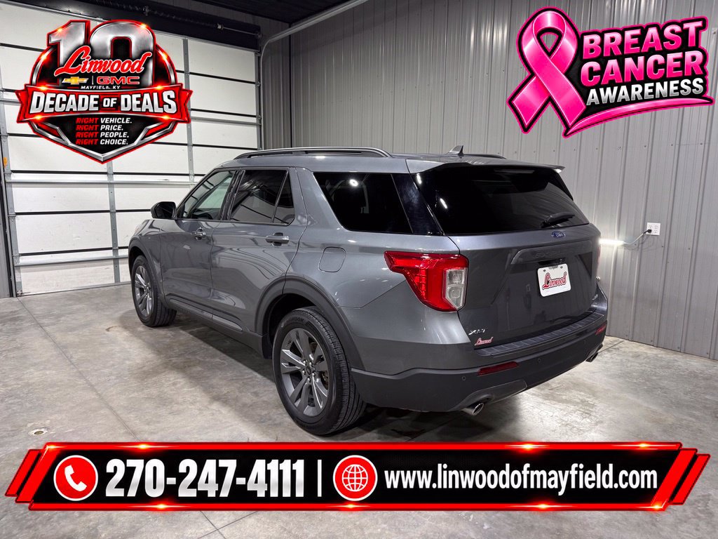 Used 2021 Ford Explorer XLT w/ Equipment Group 202A AWD/4WD image 3