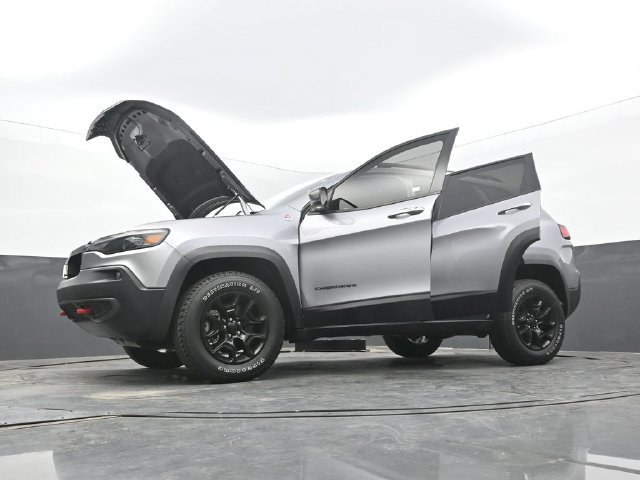 Used 2021 Jeep Cherokee Trailhawk w/ Trailer Tow Group AWD/4WD image 67