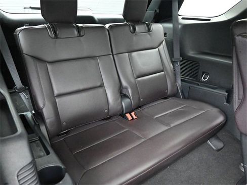 Used 2025 Ford Explorer Platinum w/ LUX Leather Package image 25