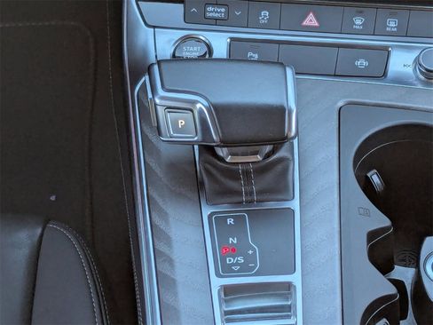 Used 2024 Audi A6 Premium Plus image 24