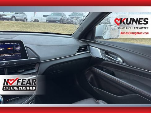 Used 2025 Cadillac CT4 V AWD/4WD image 41