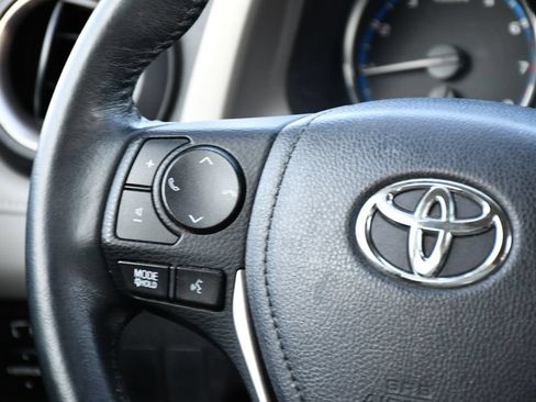 Used 2016 Toyota RAV4 XLE AWD/4WD image 22