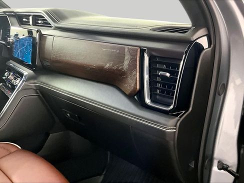 Certified 2026 GMC Sierra 1500 Denali Ultimate AWD/4WD image 18