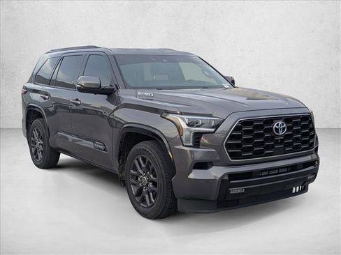 Used 2023 Toyota Sequoia Platinum AWD/4WD image 3