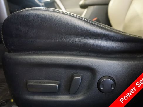 Used 2017 Toyota RAV4 Limited w/ Advanced Technology Package AWD/4WD image 7