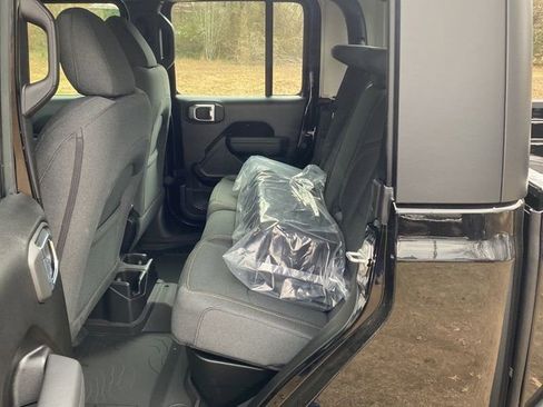 New 2026 Jeep Gladiator Sport image 14