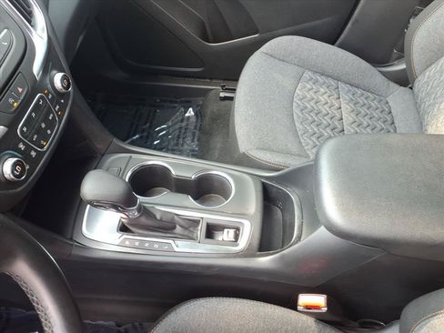 Used 2024 Chevrolet Equinox LT FWD image 14