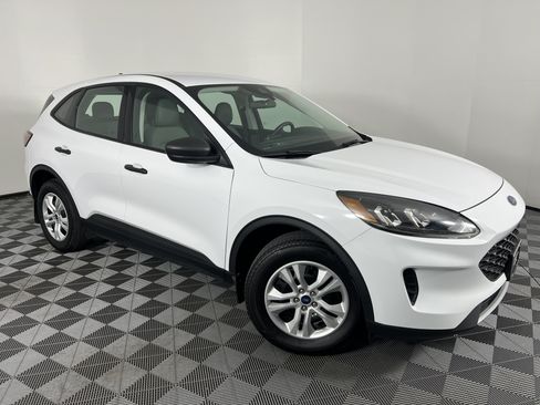 Used 2022 Ford Escape S AWD/4WD image 2