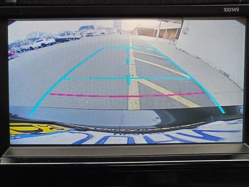 Used 2015 Toyota Corolla LE image 19