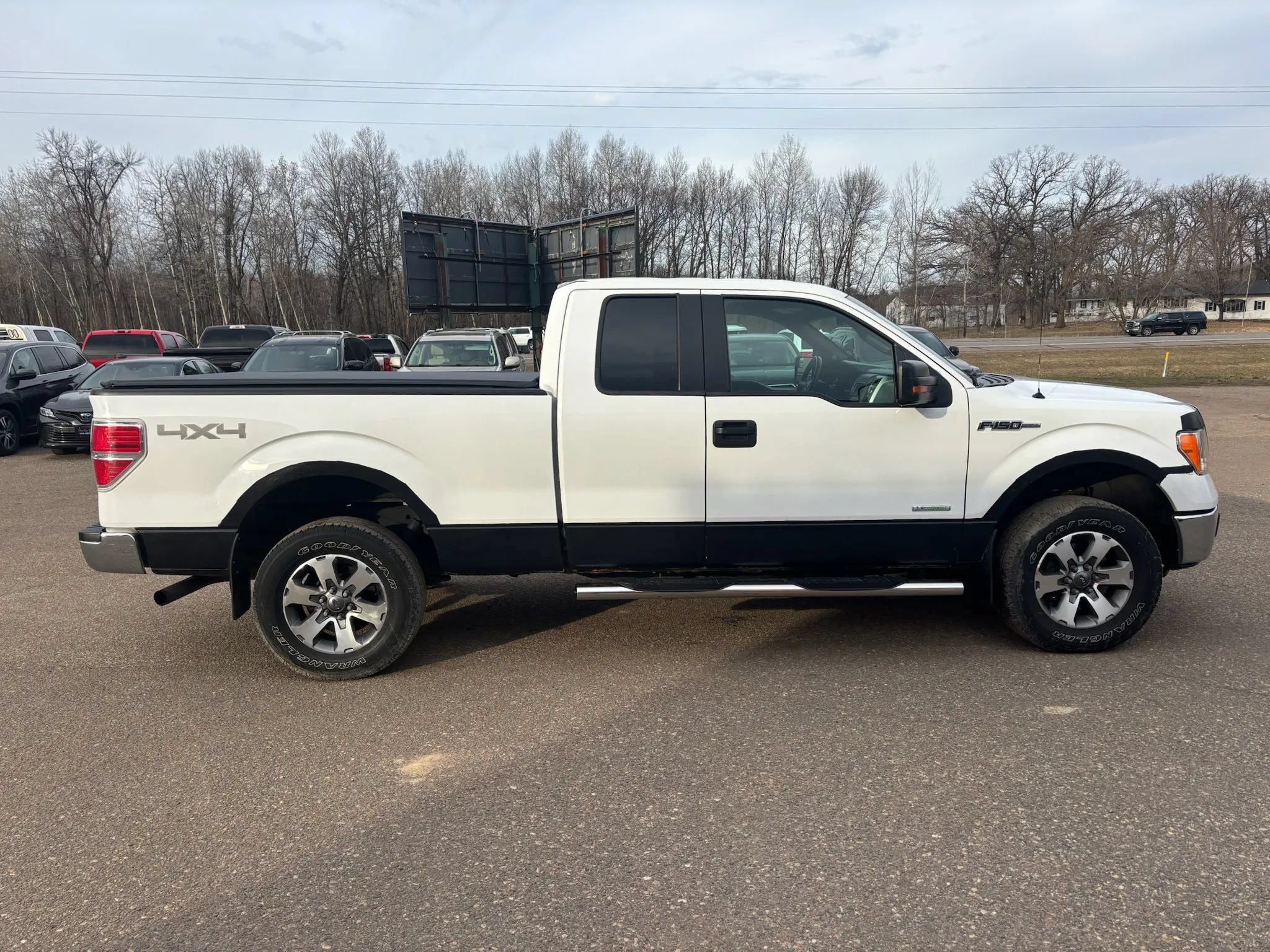 Used 2014 Ford F150 XLT w/ XLT Convenience Package AWD/4WD image 4