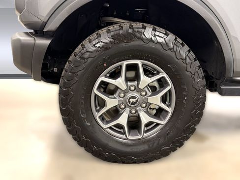 Used 2023 Ford Bronco Badlands AWD/4WD image 12