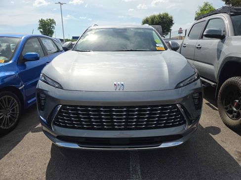 Used 2024 Buick Envision Avenir AWD/4WD image 11