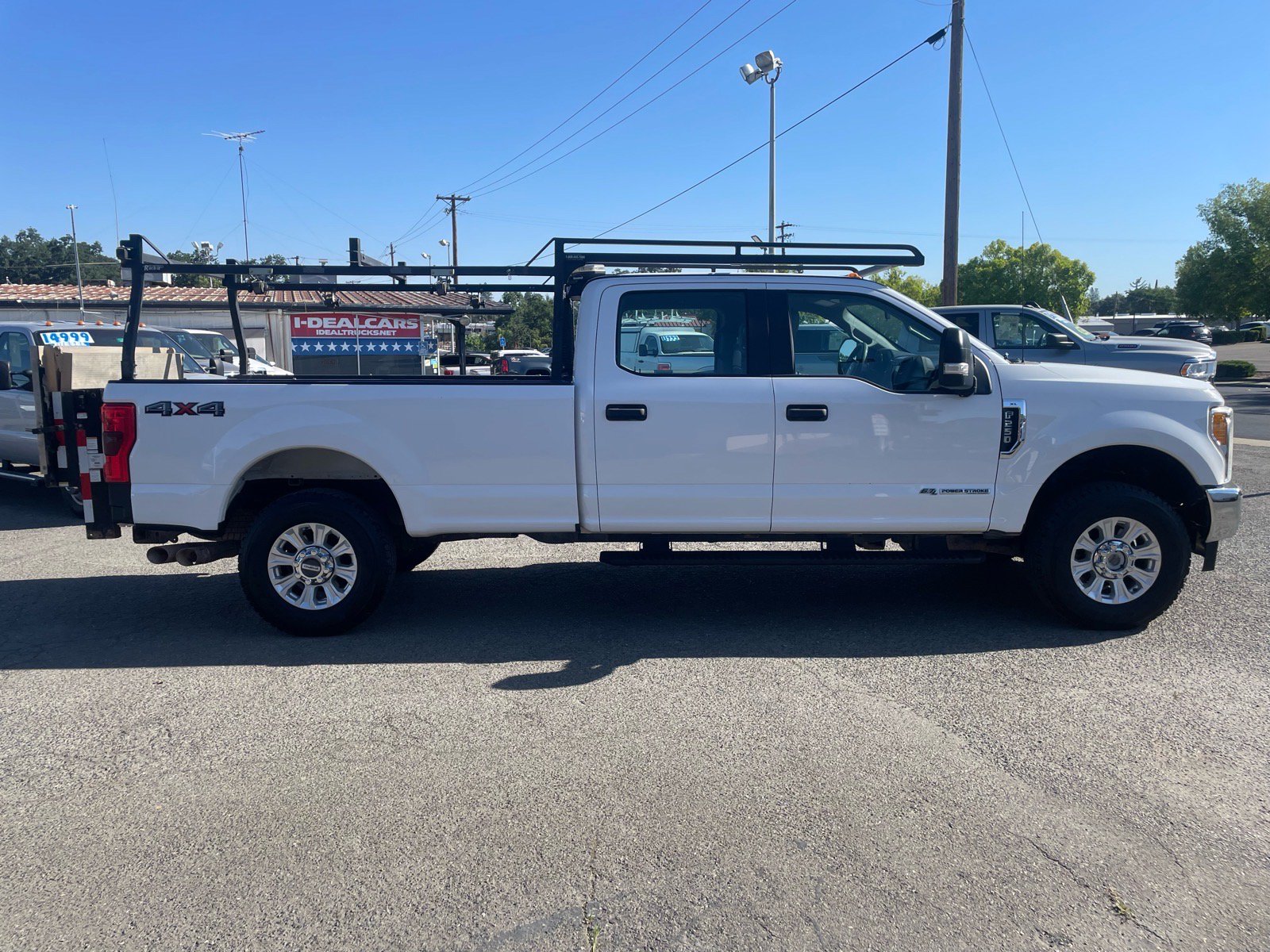 Used 2017 Ford F250 XL w/ Power Equipment Group AWD/4WD image 6