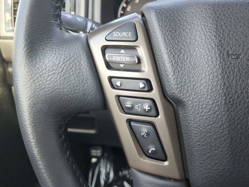 Used 2024 Nissan Titan SV w/ SV Bronze Edition Package image 23