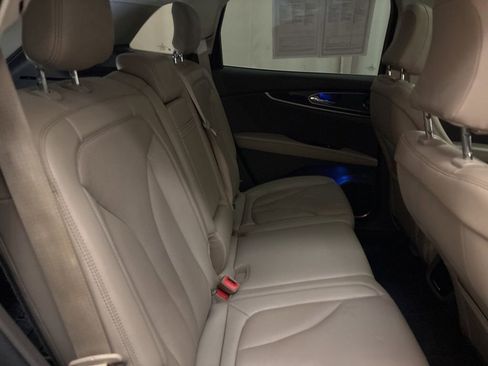 Used 2021 Lincoln Nautilus Reserve image 25