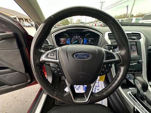 Used 2014 Ford Fusion SE image 12