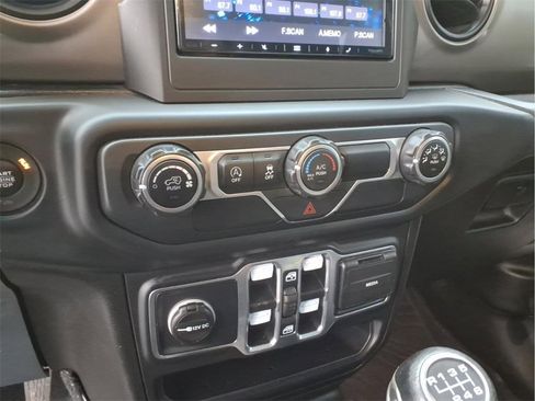 Used 2020 Jeep Gladiator Sport w/ Quick Order Package 23S image 20