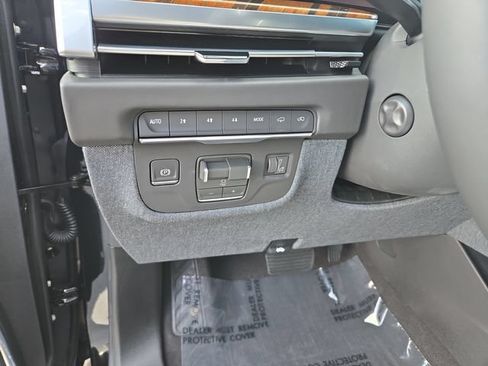 Used 2026 Cadillac Escalade ESV Platinum Sport w/ LPO, Floor Liner Package AWD/4WD image 21