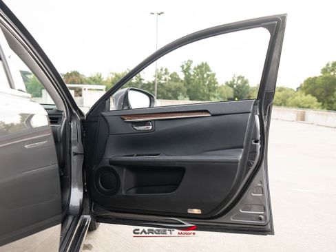 Used 2018 Lexus ES 350 w/ Premier Package image 40