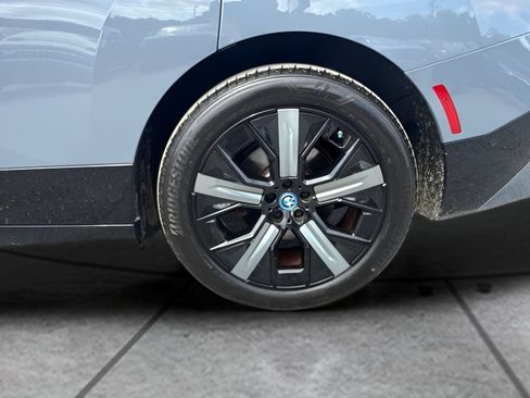 Used 2024 BMW iX xDrive50 w/ Sport Package AWD/4WD image 23