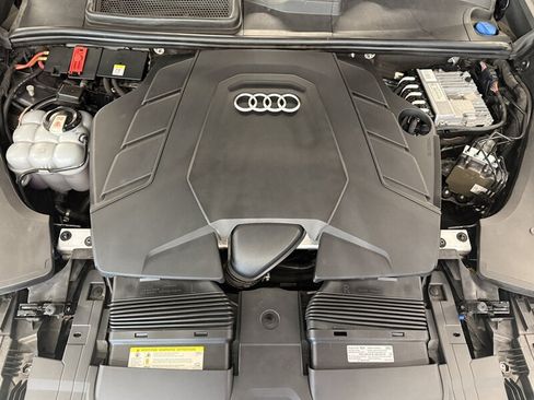 Used 2021 Audi Q8 Prestige w/ Prestige Package AWD/4WD image 41