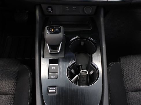 Used 2025 Nissan Rogue SV FWD image 24