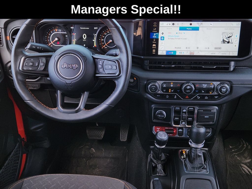 Used 2024 Jeep Gladiator Mojave w/ Safety Group AWD/4WD image 30