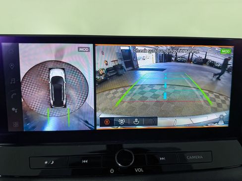 Certified 2024 Nissan Rogue Platinum image 45