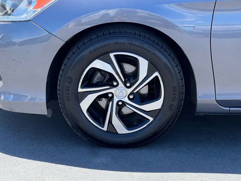 Used 2017 Honda Accord LX image 6