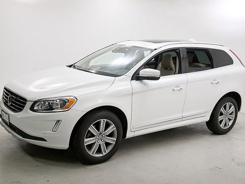 Used 2017 Volvo XC60 T5 Inscription w/ Preferred Option Package image 6